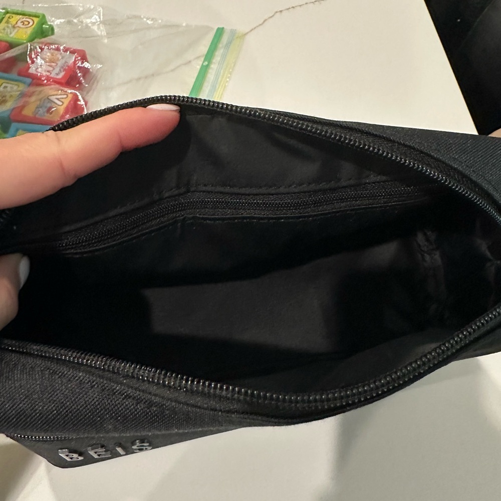 BEIS Black Toiletry Bag for Men - Picture 3 of 4